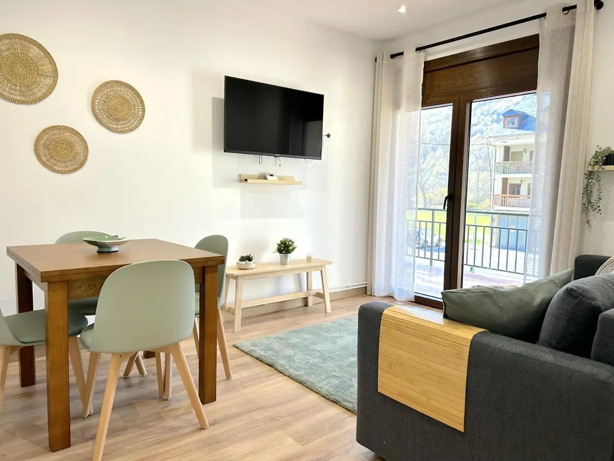 Lejlighed Encantador Apartament Amb Un Balco Unic Al Pirineu By Rural D'Aneu Esterri d'Àneu