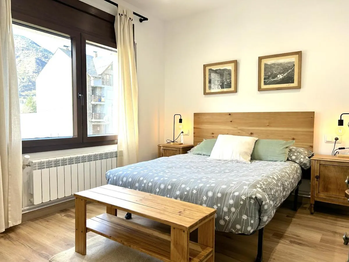Encantador Apartament Amb Un Balco Unic Al Pirineu By Rural D'Aneu Esterri d'Àneu Lejlighed