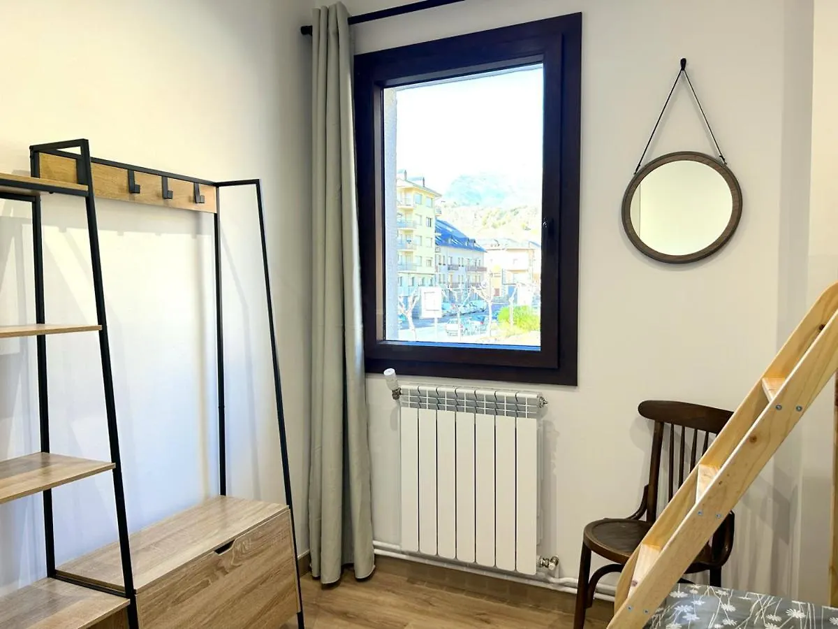 Encantador apartament amb un balcó únic al Pirineu by RURAL D'ÀNEU Esterri D'Aneu